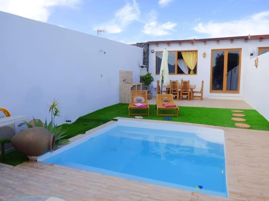 Villa La Isla By Rentaholidayslanzarote Playa Blanca  Exterior foto